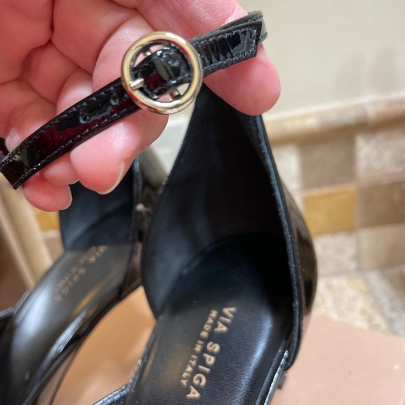 Via Spiga V-Jennie, Black Patent pump Size 7 - EUC - MSRP $325 - Picture 4 of 12